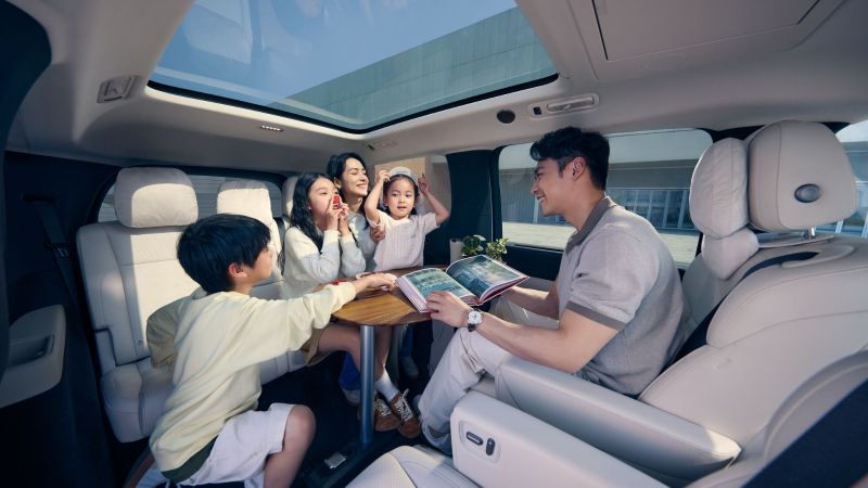 88贵宾厅汽车2025年4月交付33,939辆